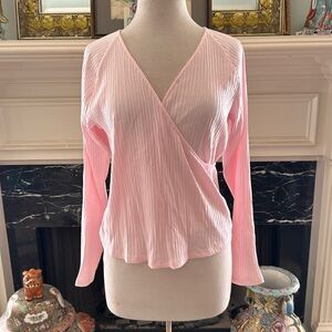 “Universal Threads” pink ribbed front cross over V neck long sleeve top